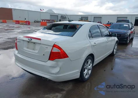2012 Ford Fusion Se z USA, uszkodzony, nr VIN 3FAHP0HA5CR435957